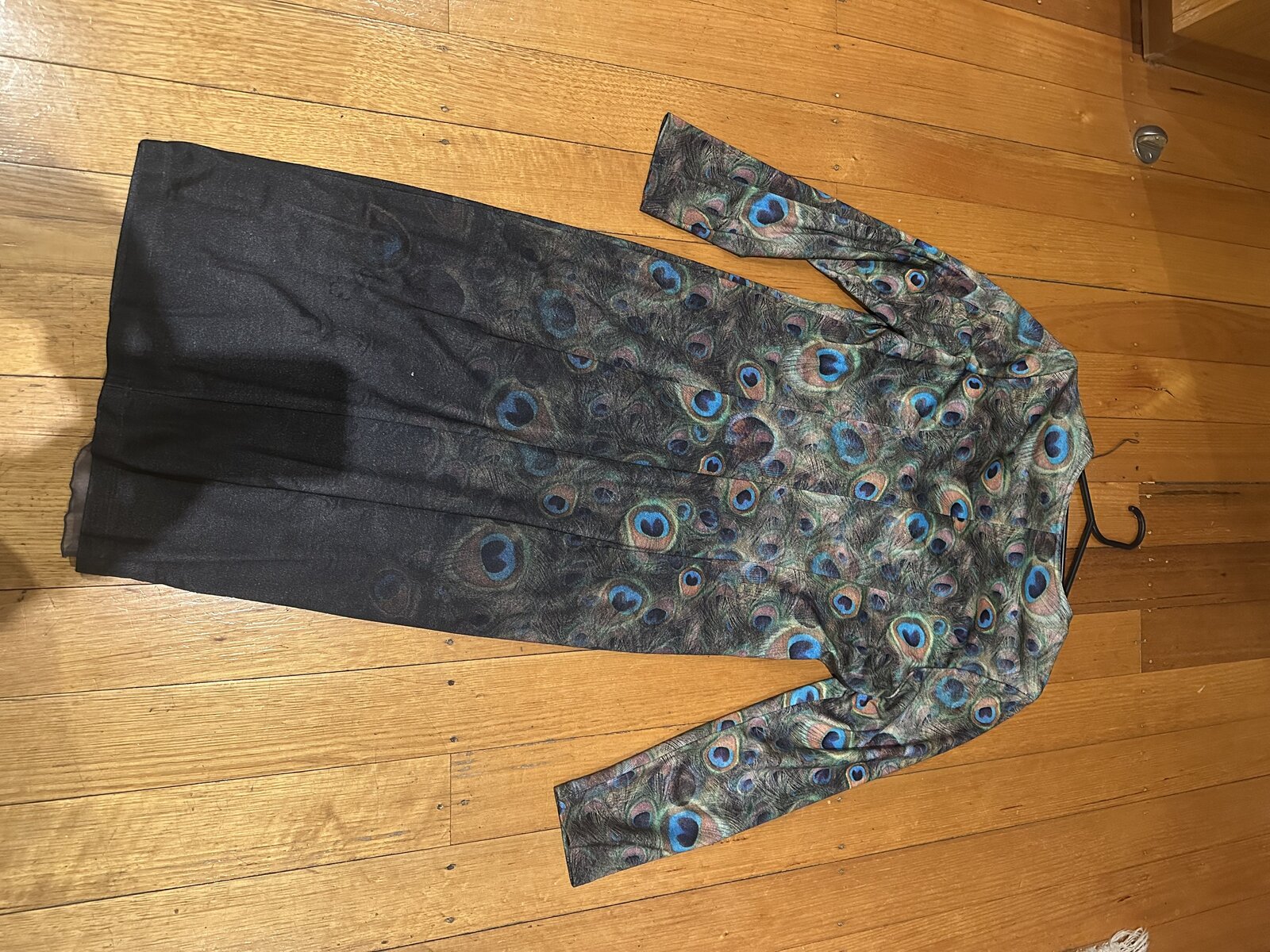 Peacock vintage brand new dress, size 44. Suit 10-14.
