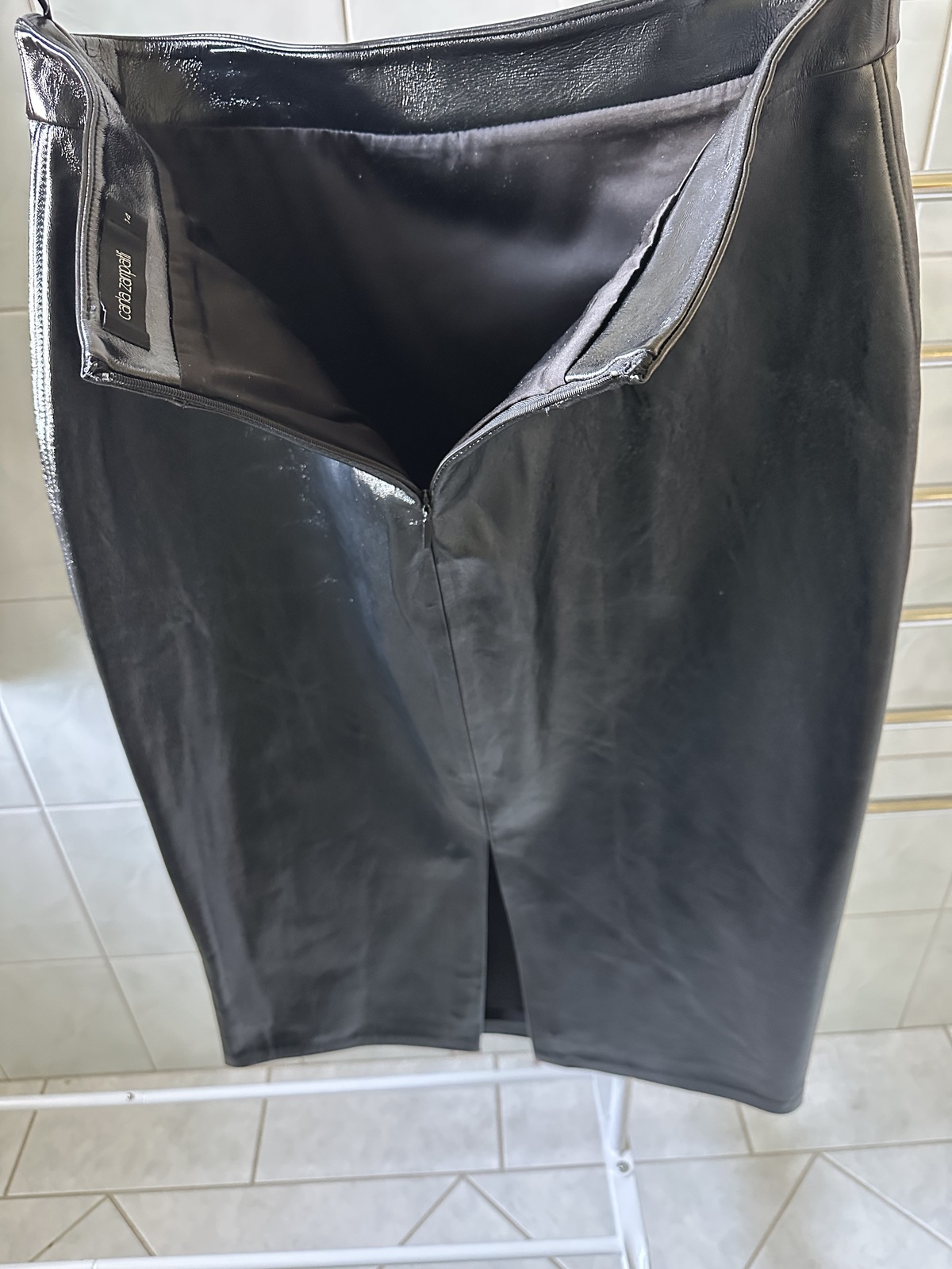  leather lustro black skirt size 14. Brand new.