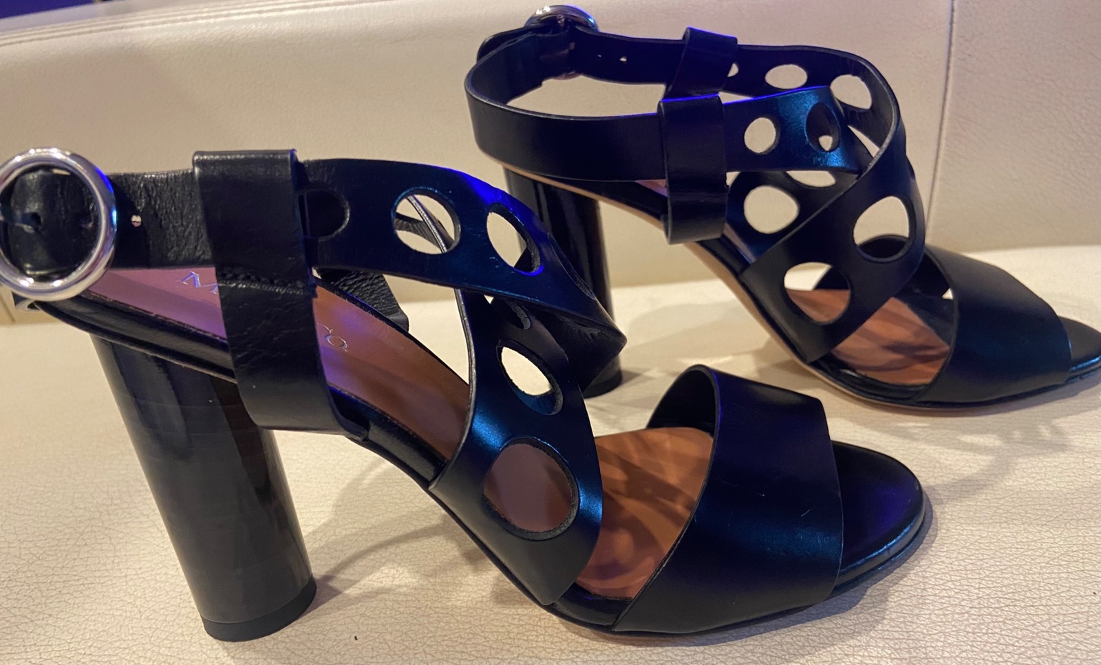 Black Sandals- Size EU 38