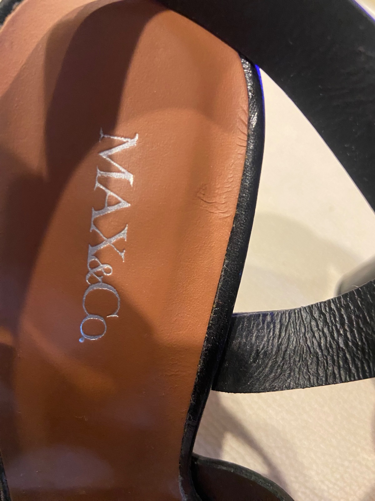 Black Sandals- Size EU 38