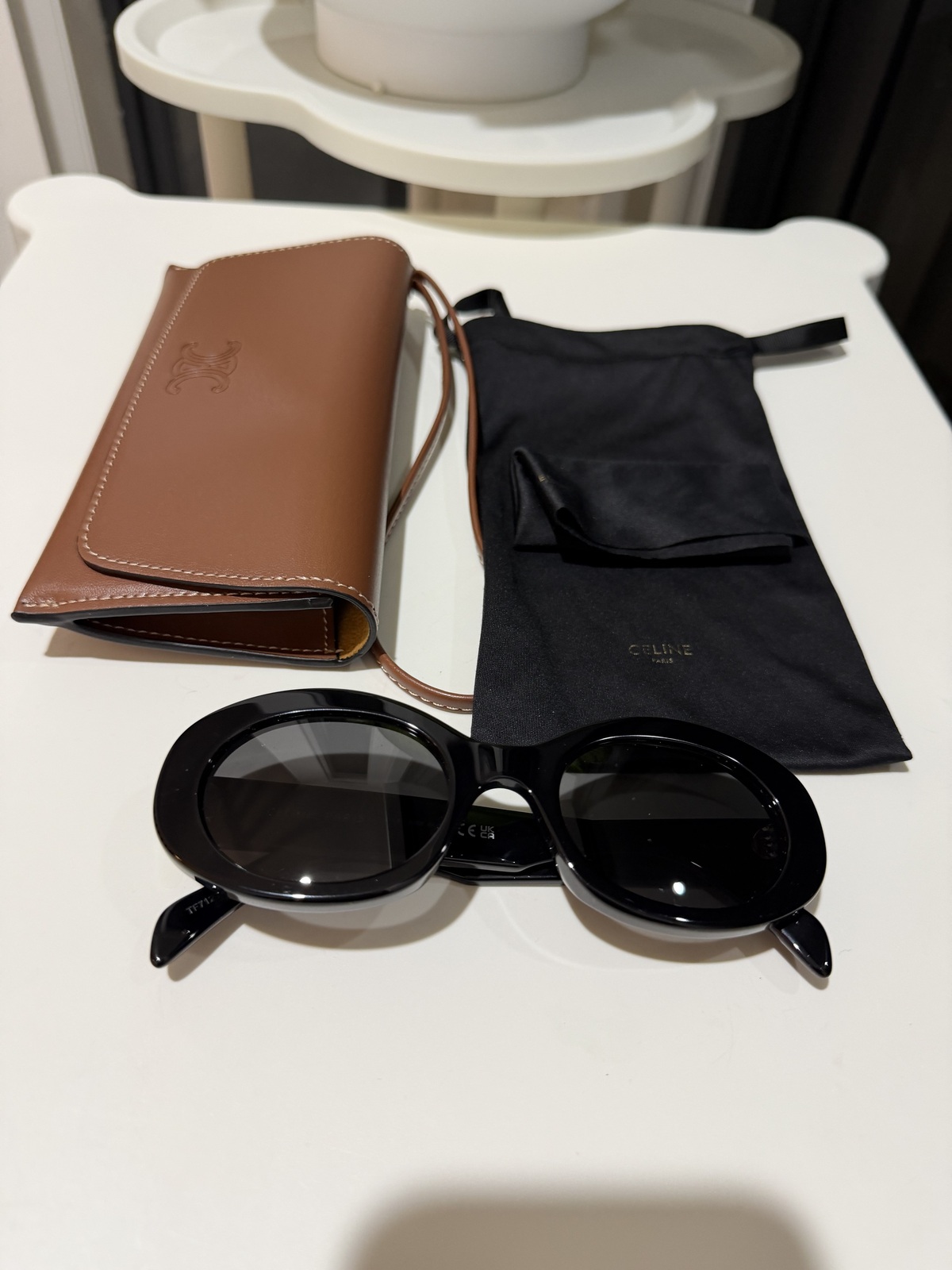 Triomphe Sunglasses Black