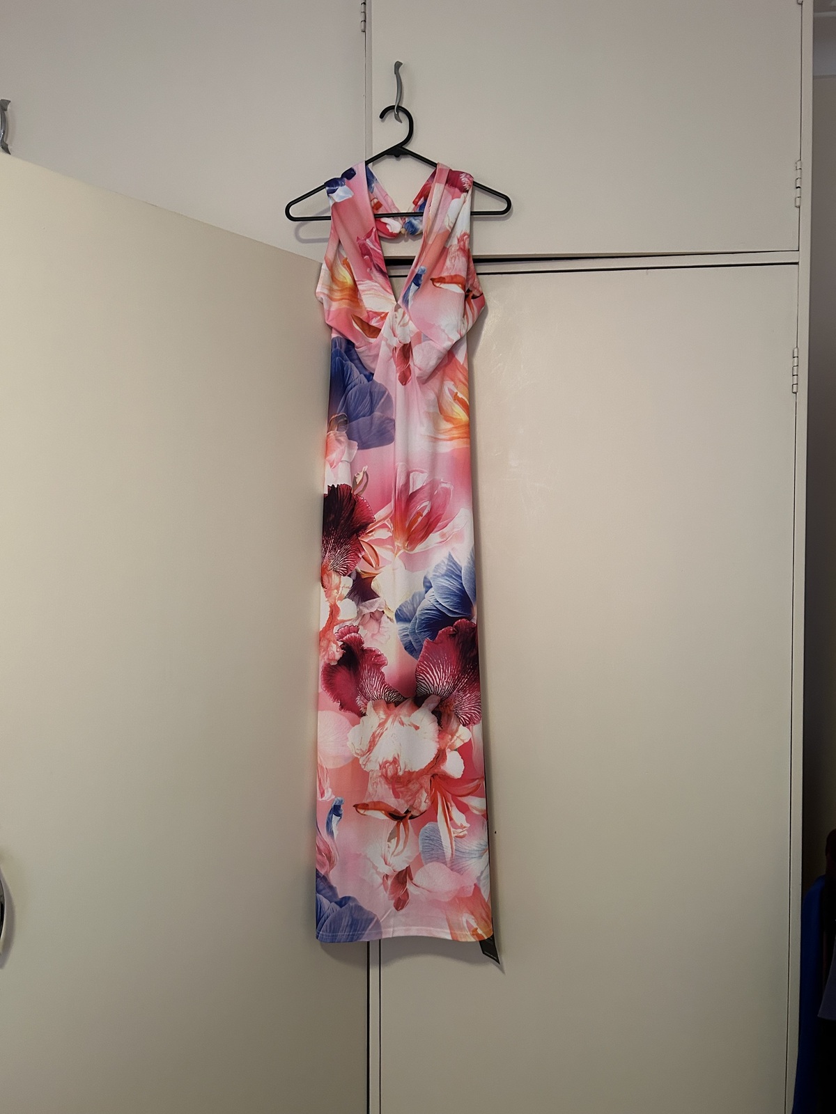 Abstract Floral Printed Jersey Crepe Twist Neckline Maxi Dress