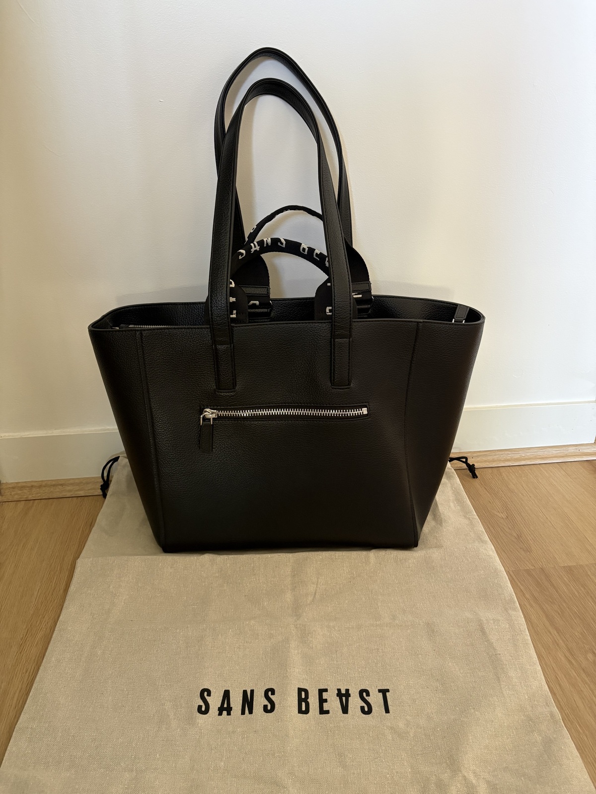 Archive Tote - Noir + Silver