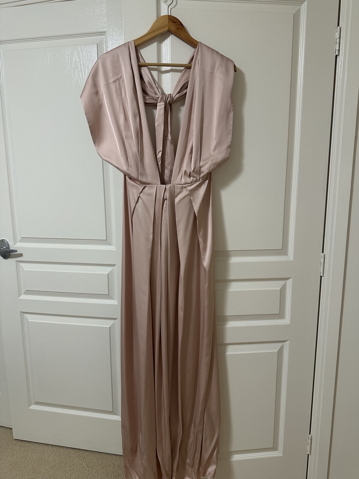 Ascendent Gown in Satin Musk
