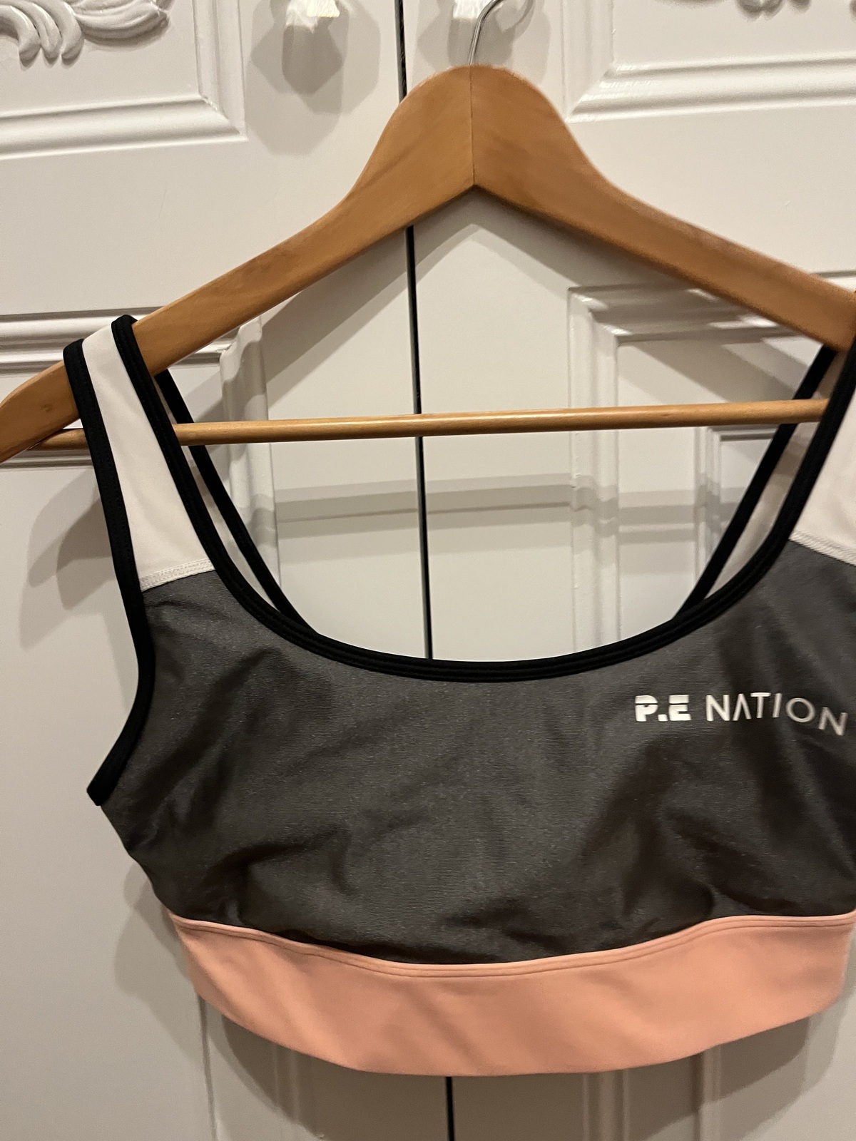  Side Runners Sports Bra size Medium/AU10