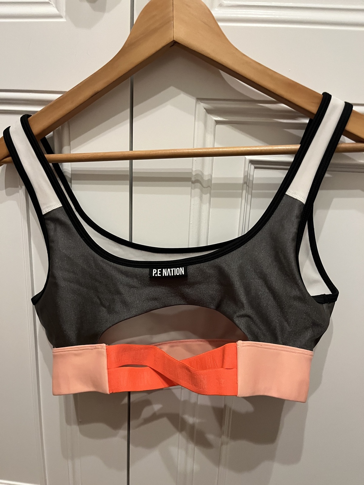  Side Runners Sports Bra size Medium/AU10