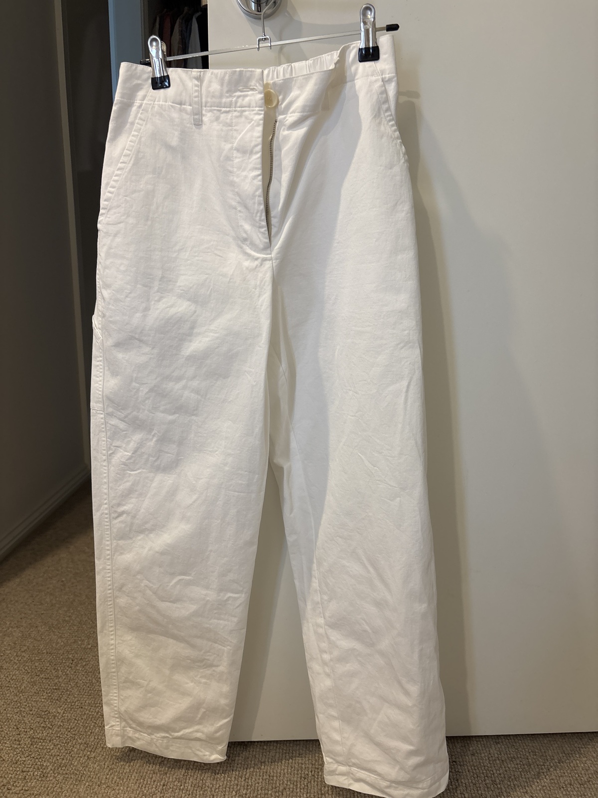 Arlo Carpenter Chino Antique White