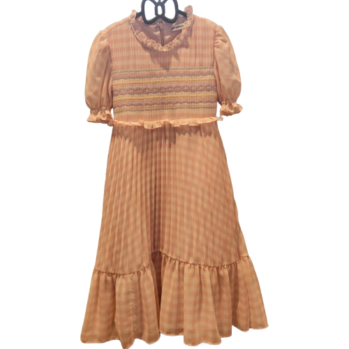 Girls smocked dress size7-8