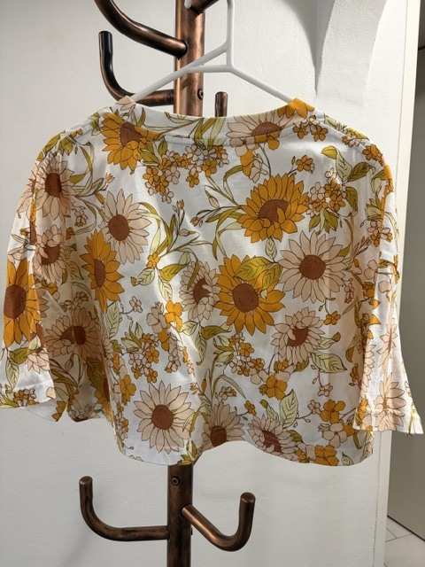 Cropped Sunflower Tee