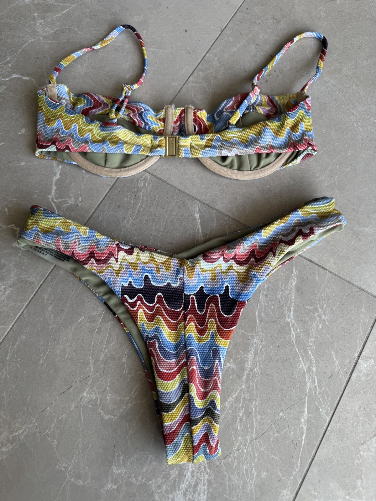Apollo Top in Wave