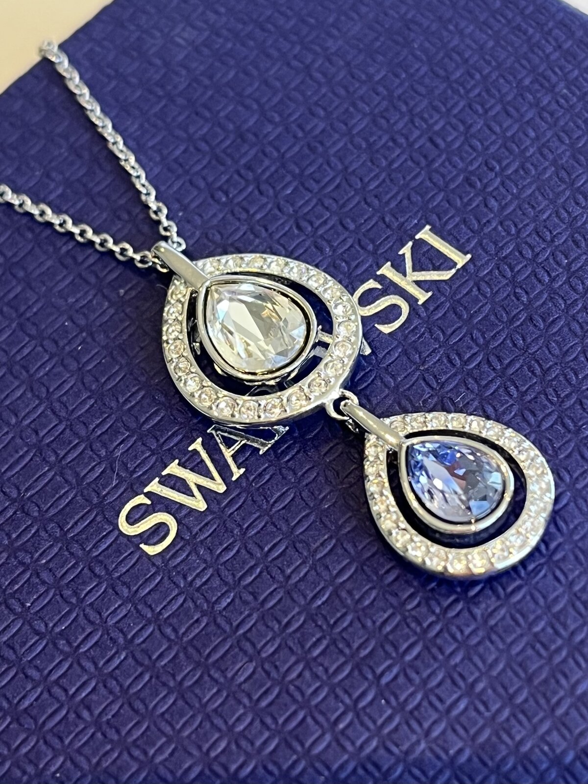RETIRED MILA PROVENCE LAVENDER PENDANT NECKLACE - INNC