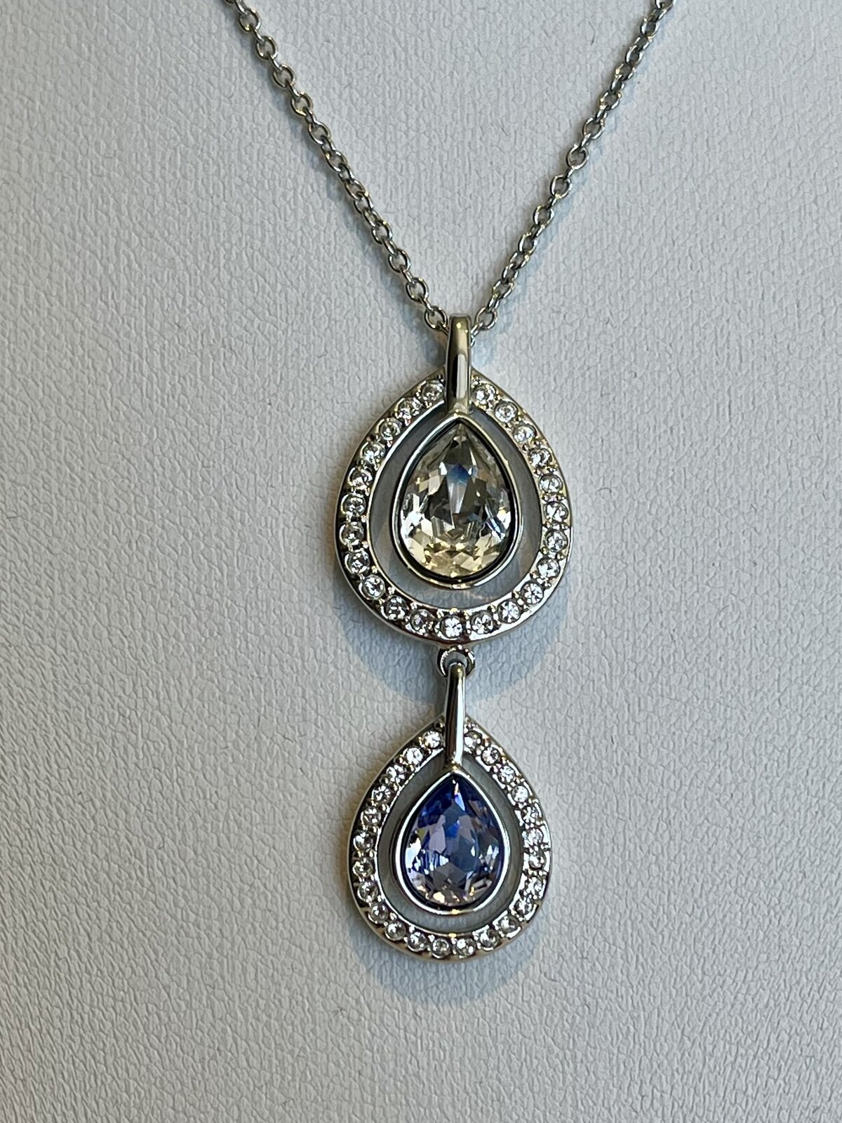 RETIRED MILA PROVENCE LAVENDER PENDANT NECKLACE - INNC