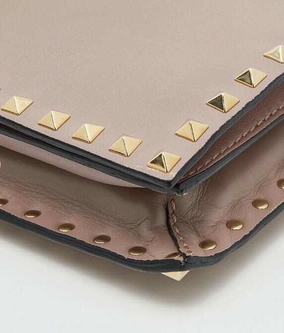 Garavani Rockstud Clutch
