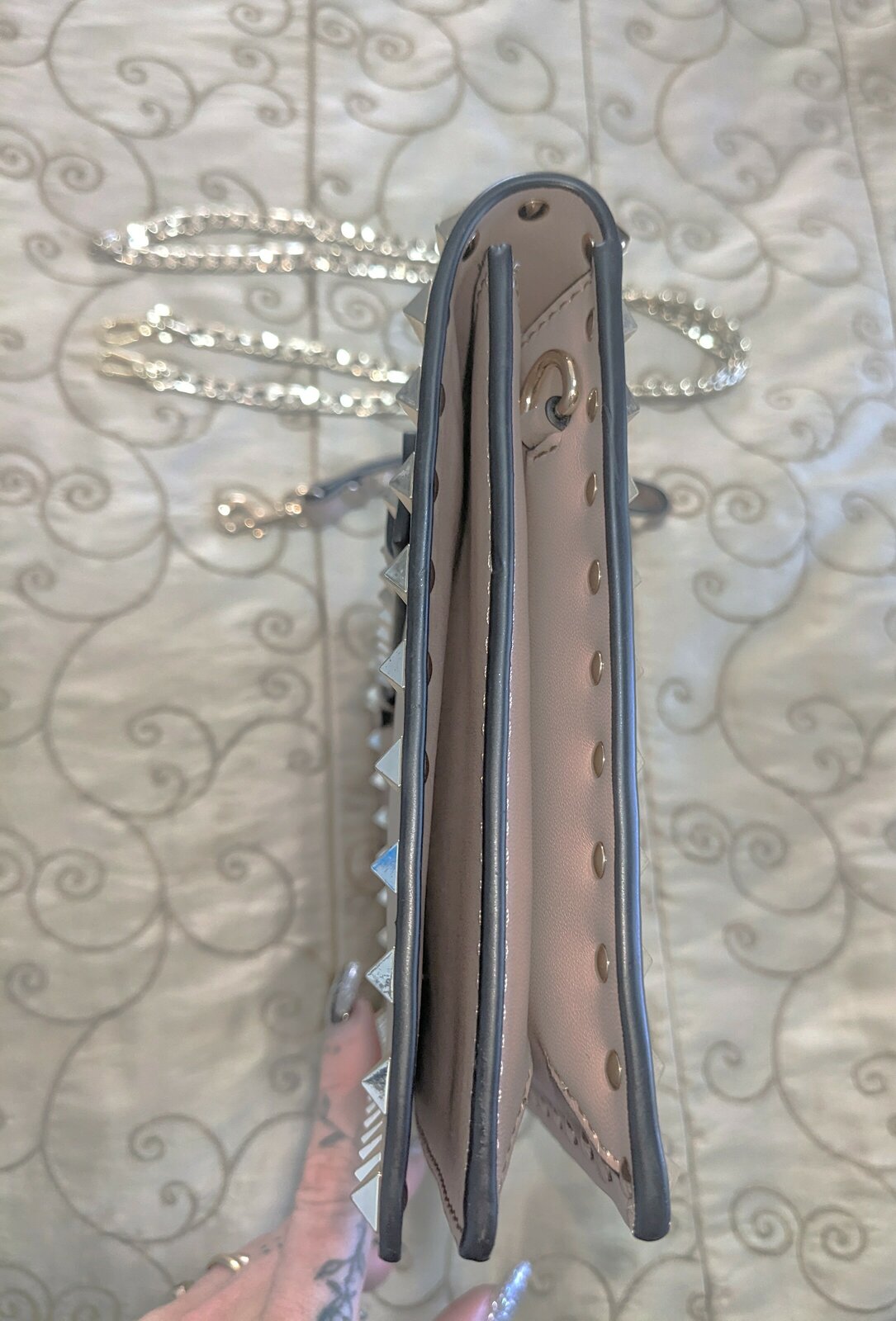 Garavani Rockstud Clutch