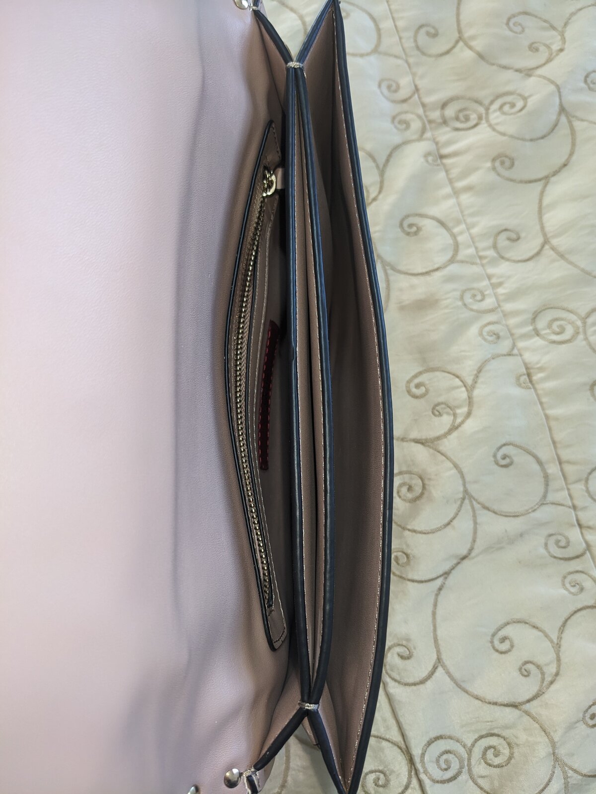 Garavani Rockstud Clutch