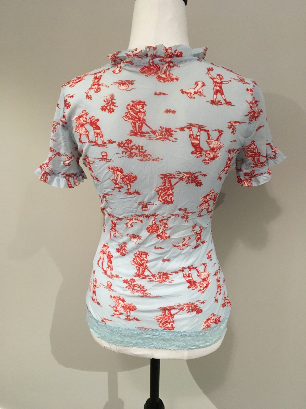 Whistle Blower Top Size 8