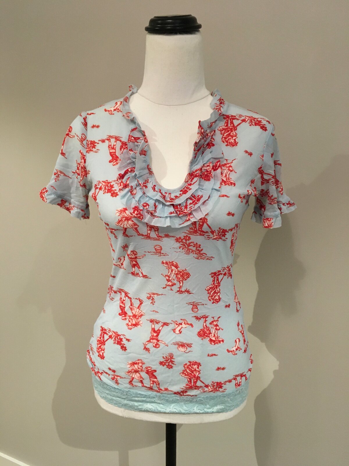 Whistle Blower Top Size 8