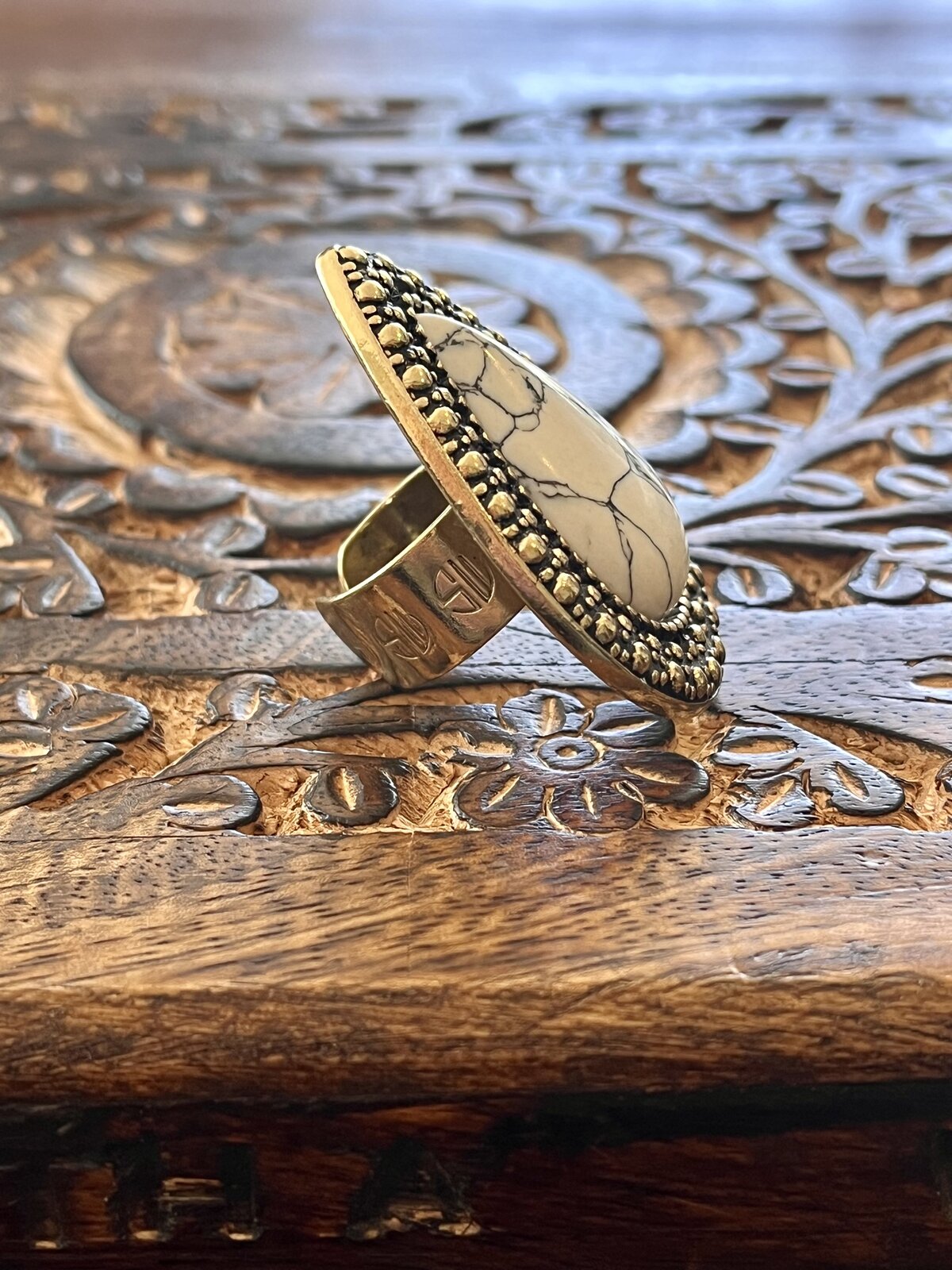 WHITE MARBLE BOHEMIAN BARDOT RING IN GOLD - INNC
