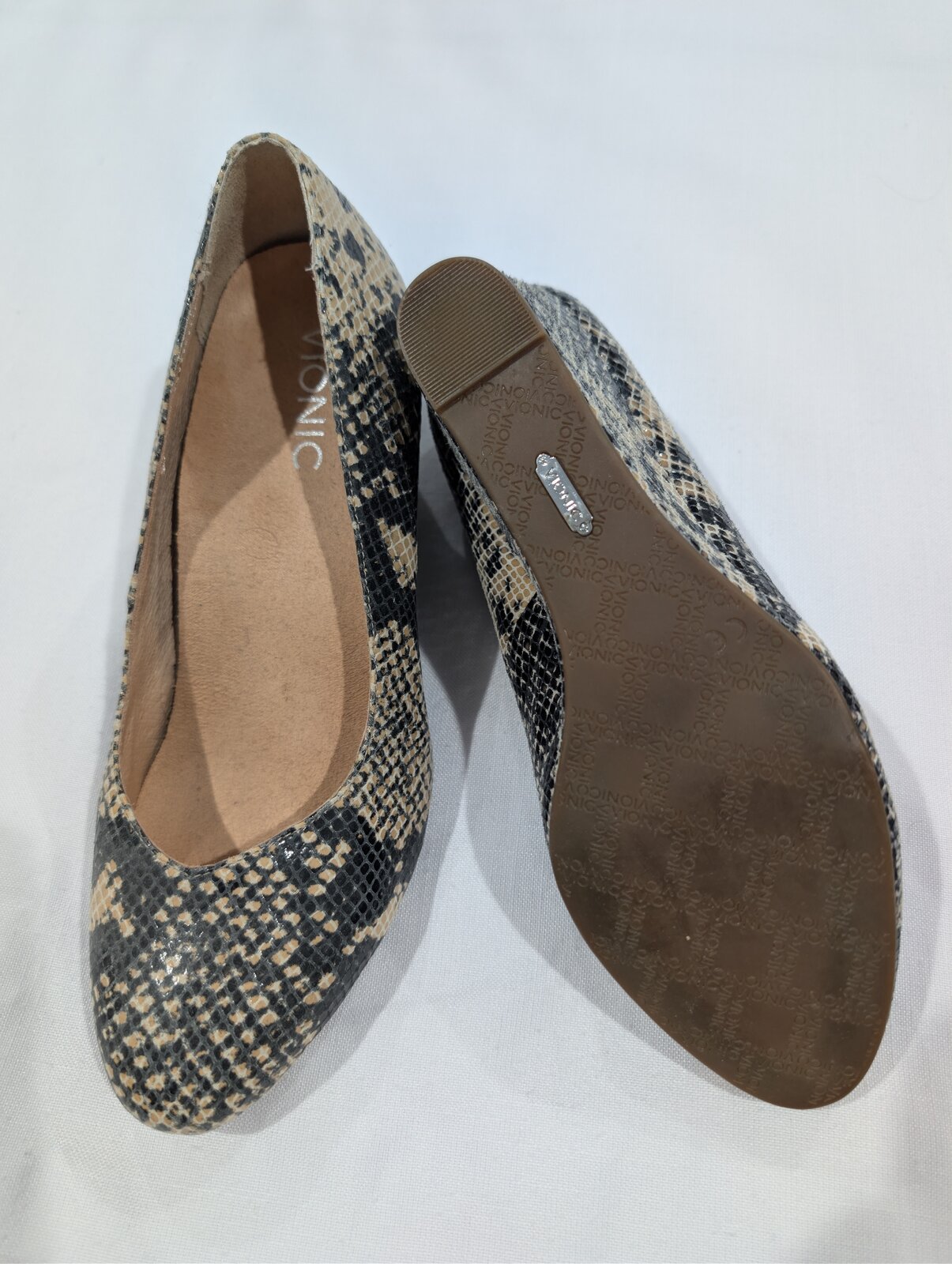 - Antonia Wedge Pump Sz 38/7
