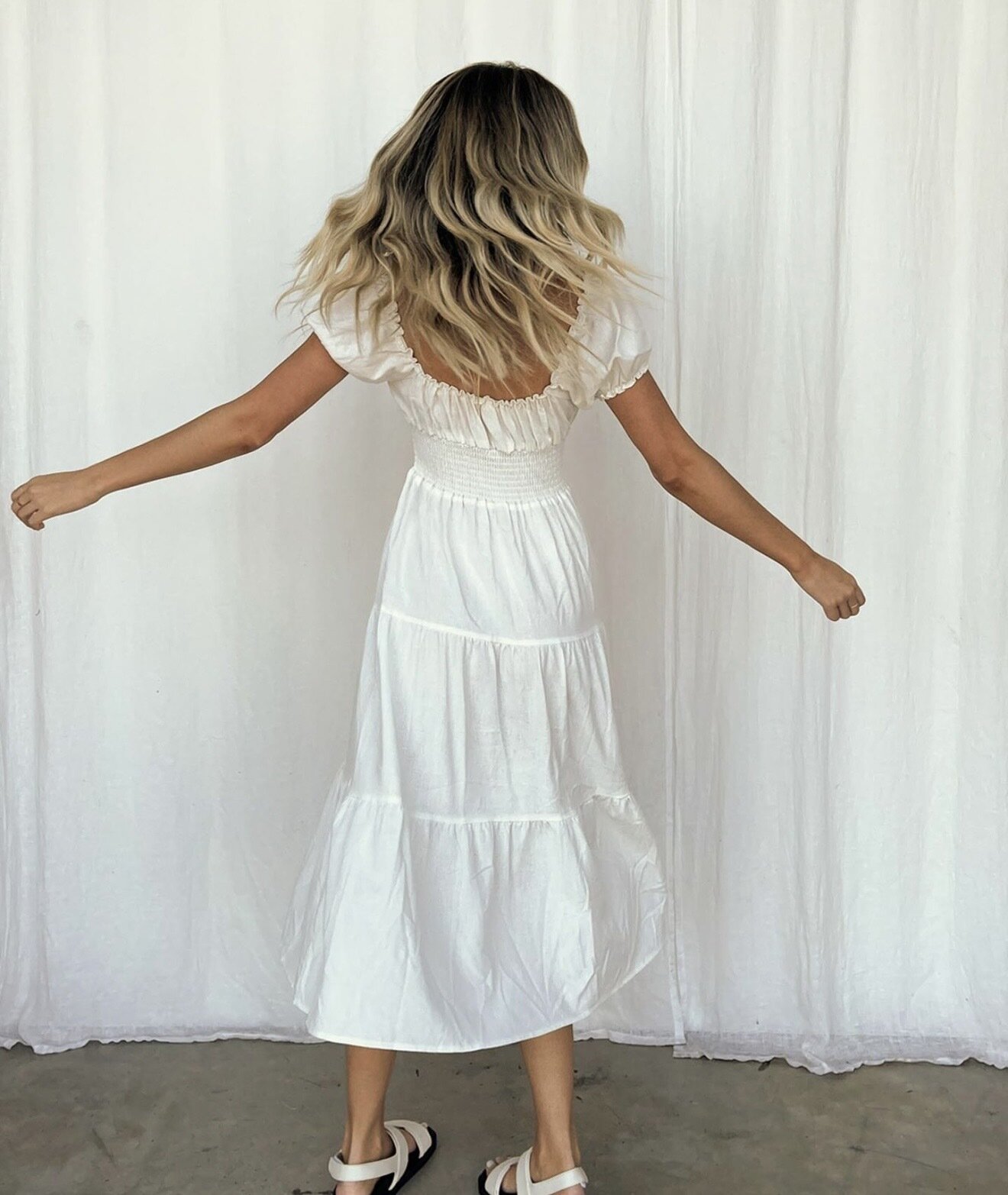 Pinot Grigio Midi Dress – Size 8 | (BNWT)