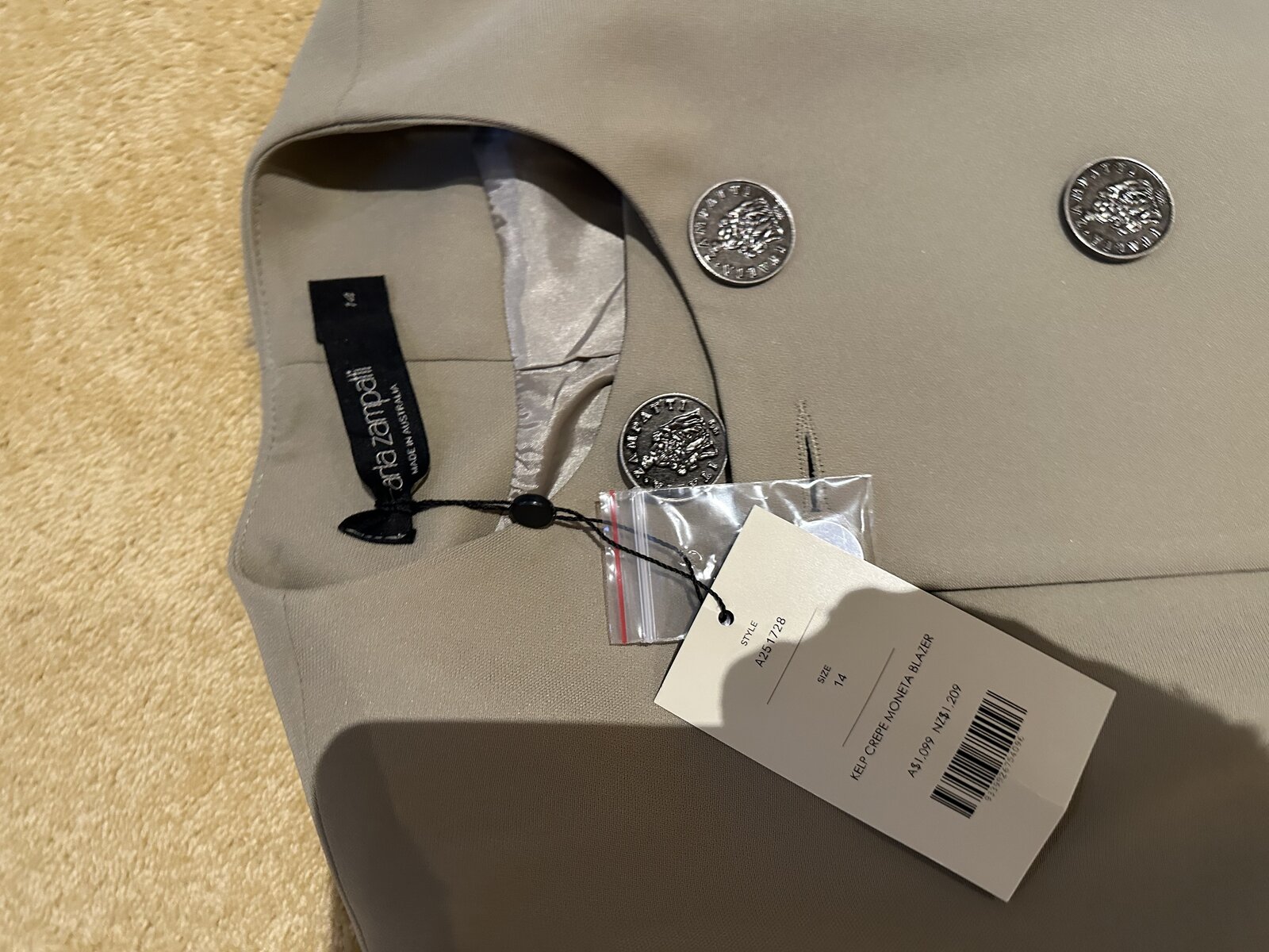 BNWT Kelp Moneta jacket size 14. Carla Zampatti 