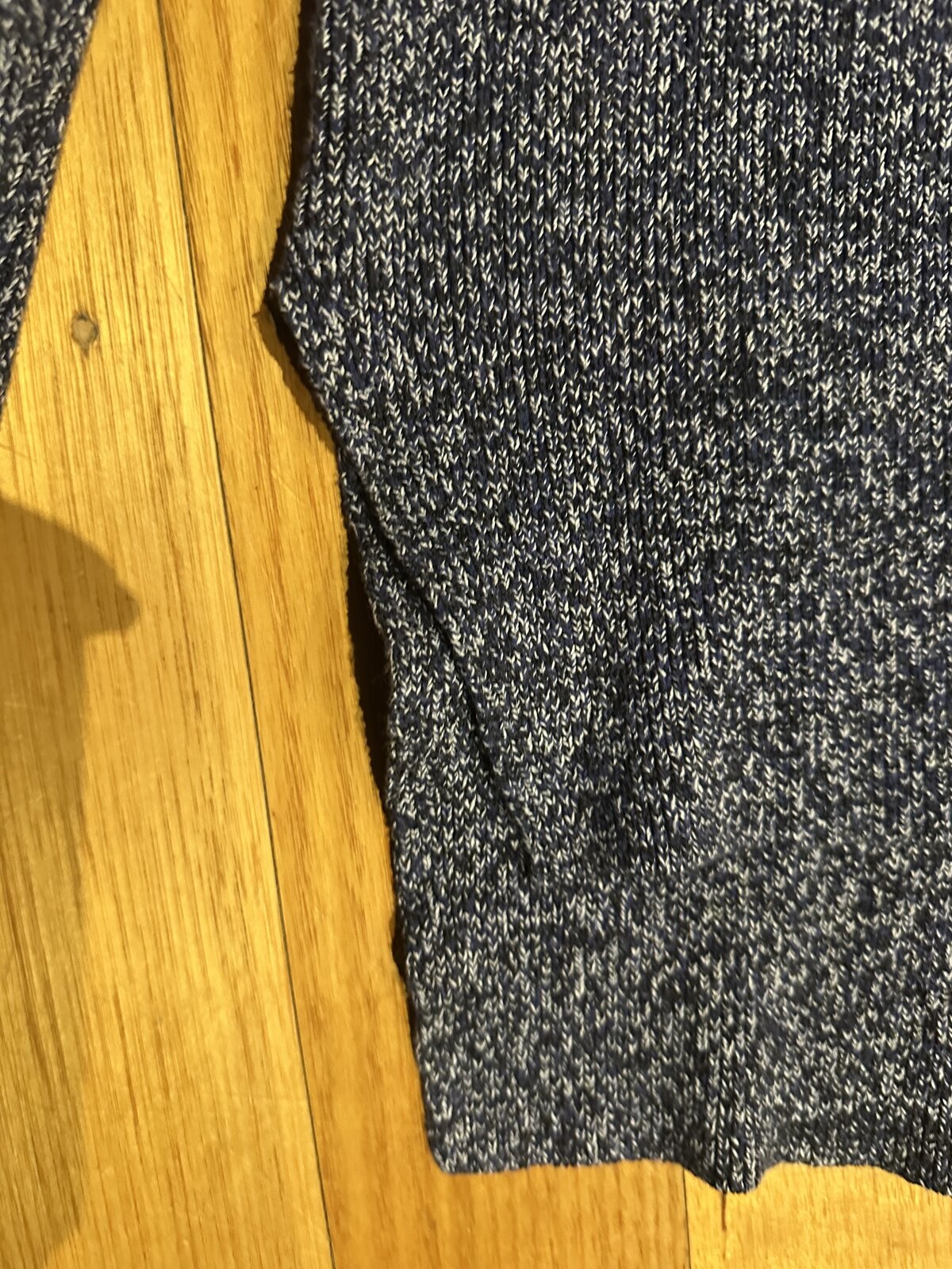 jumper size L, brand new. Stretchy. Suits M and L
