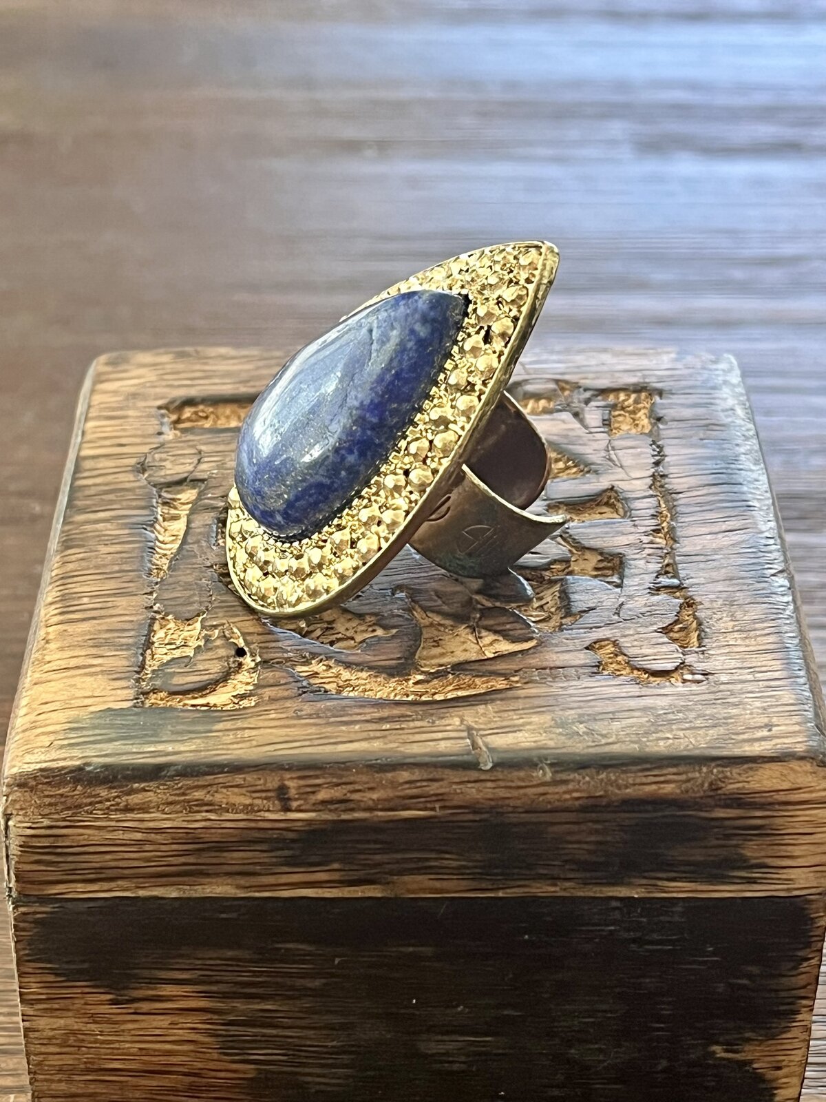 LAPIS BOHEMIAN BARDOT RING IN GOLD