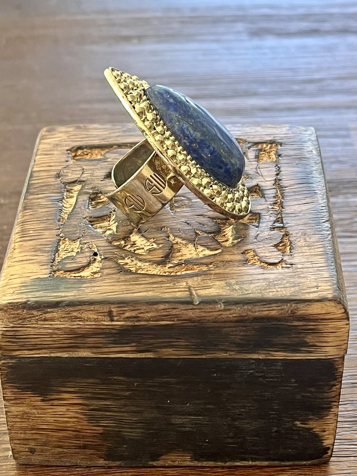 LAPIS BOHEMIAN BARDOT RING IN GOLD