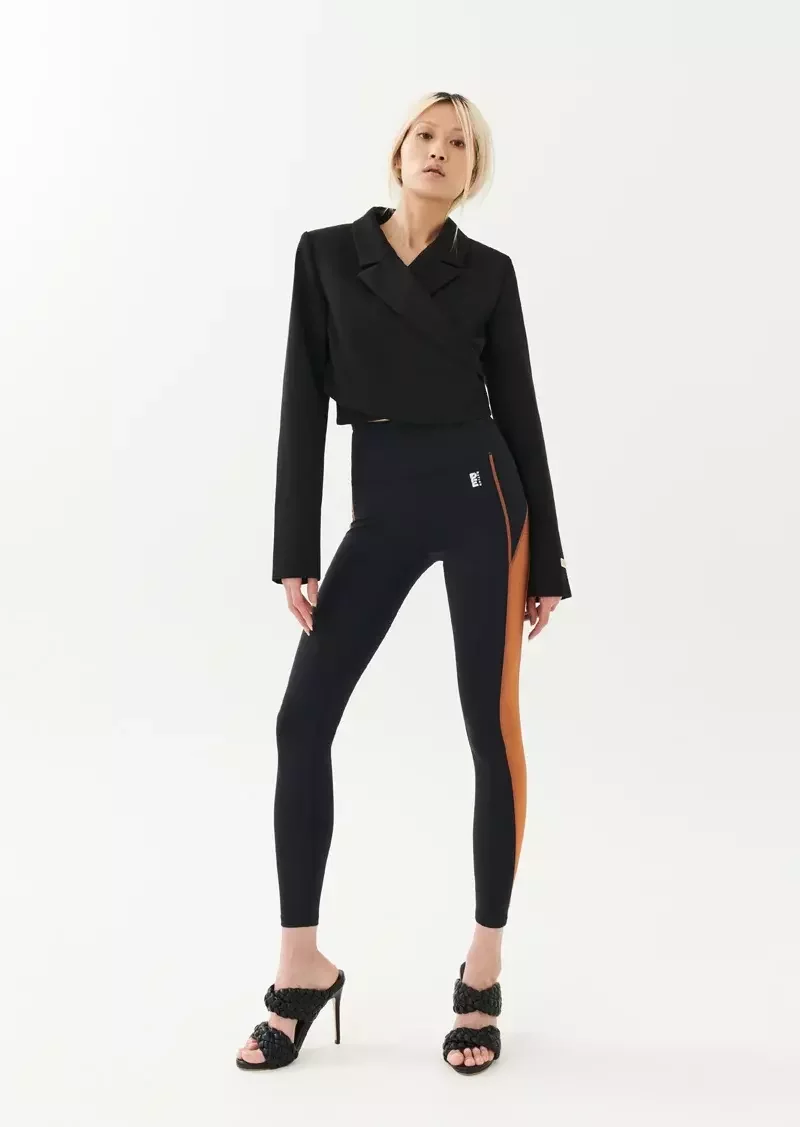 DOWNTOWN JACKET IN BLACK
