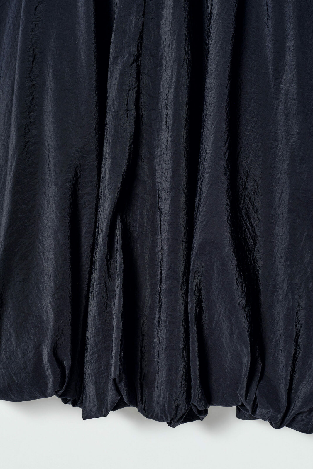 SLEEVELESS BUBBLE-HEM MIDI DRESS