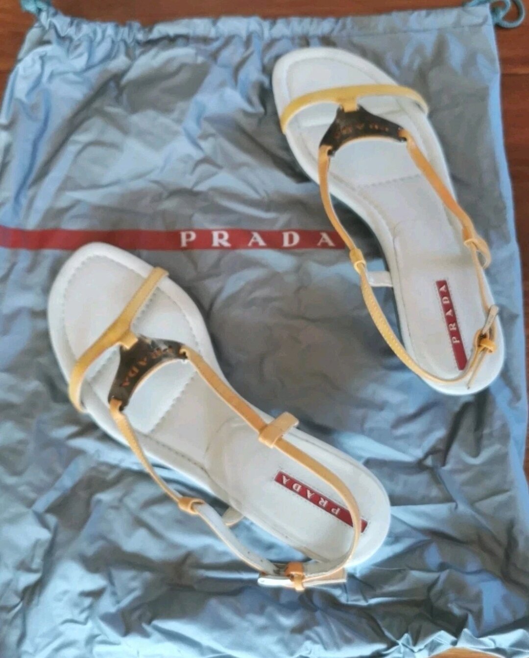 Logo Cutout Leather Kitten Heel Sandals - Sz 36.5 - 