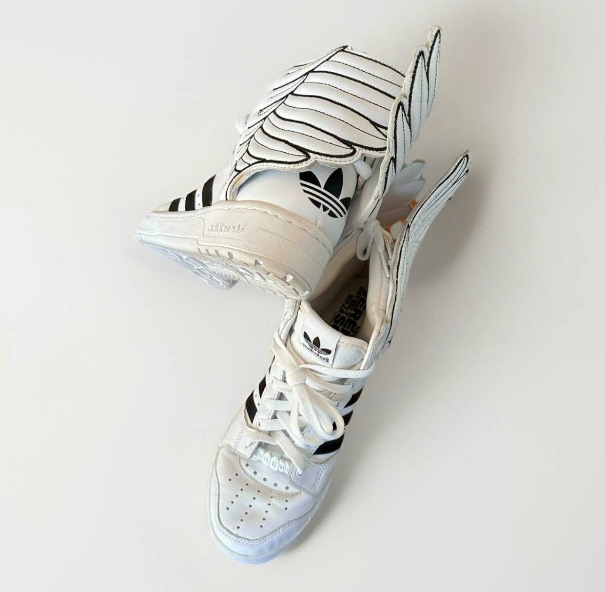  Wings Unisex - White Color Men EU Size 39 1/3 Never Worn