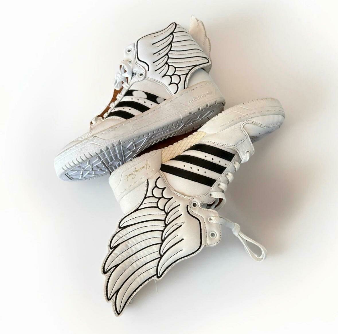  Wings Unisex - White Color Men EU Size 39 1/3 Never Worn