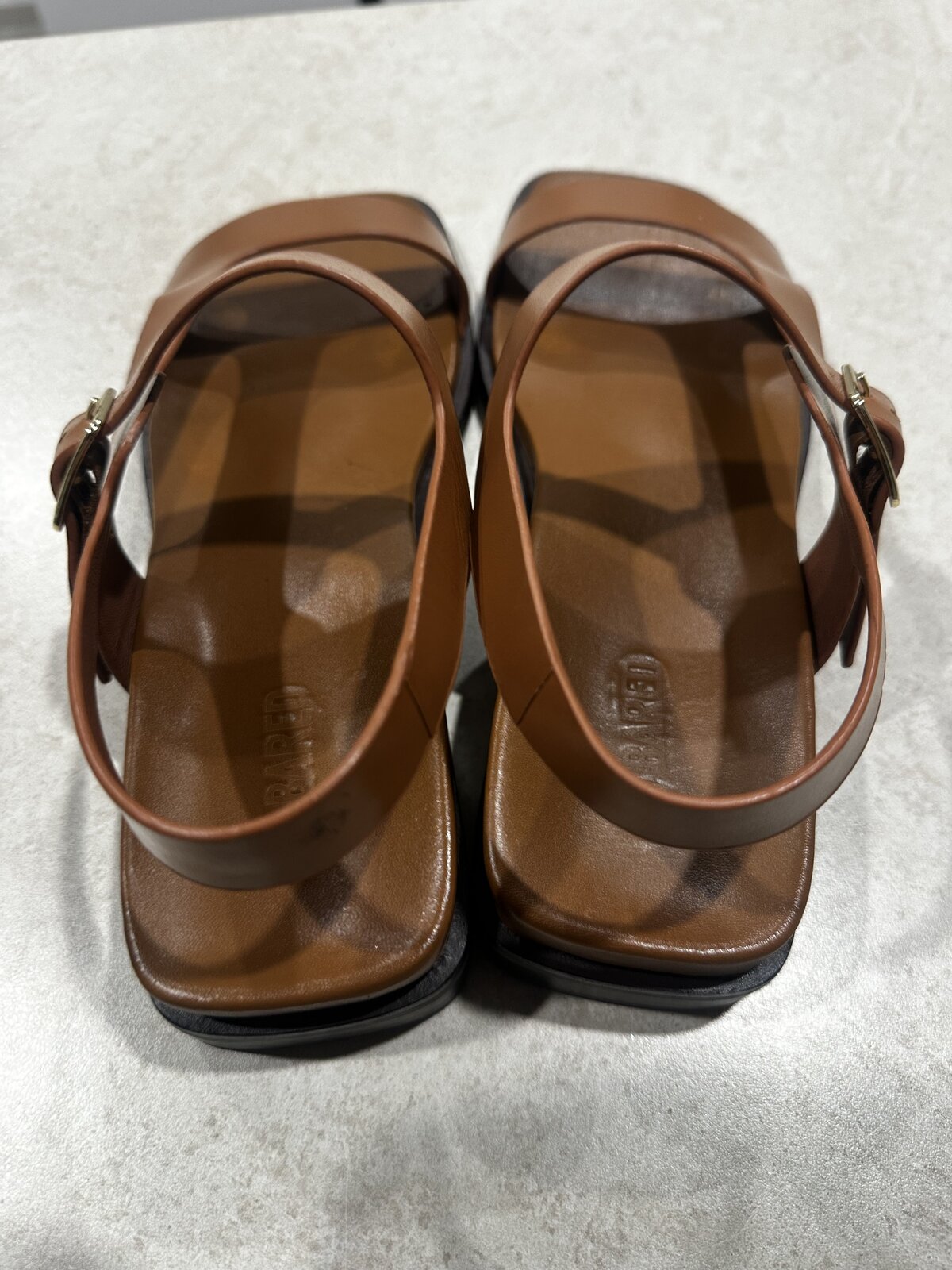 Bared Kioea Tan leather ladies sandals 