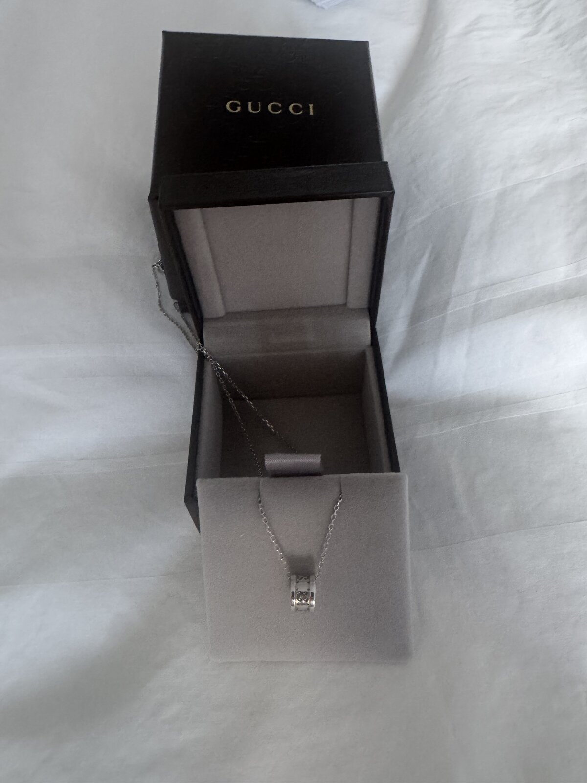 Icon Collection Necklace White Gold with box and receipt