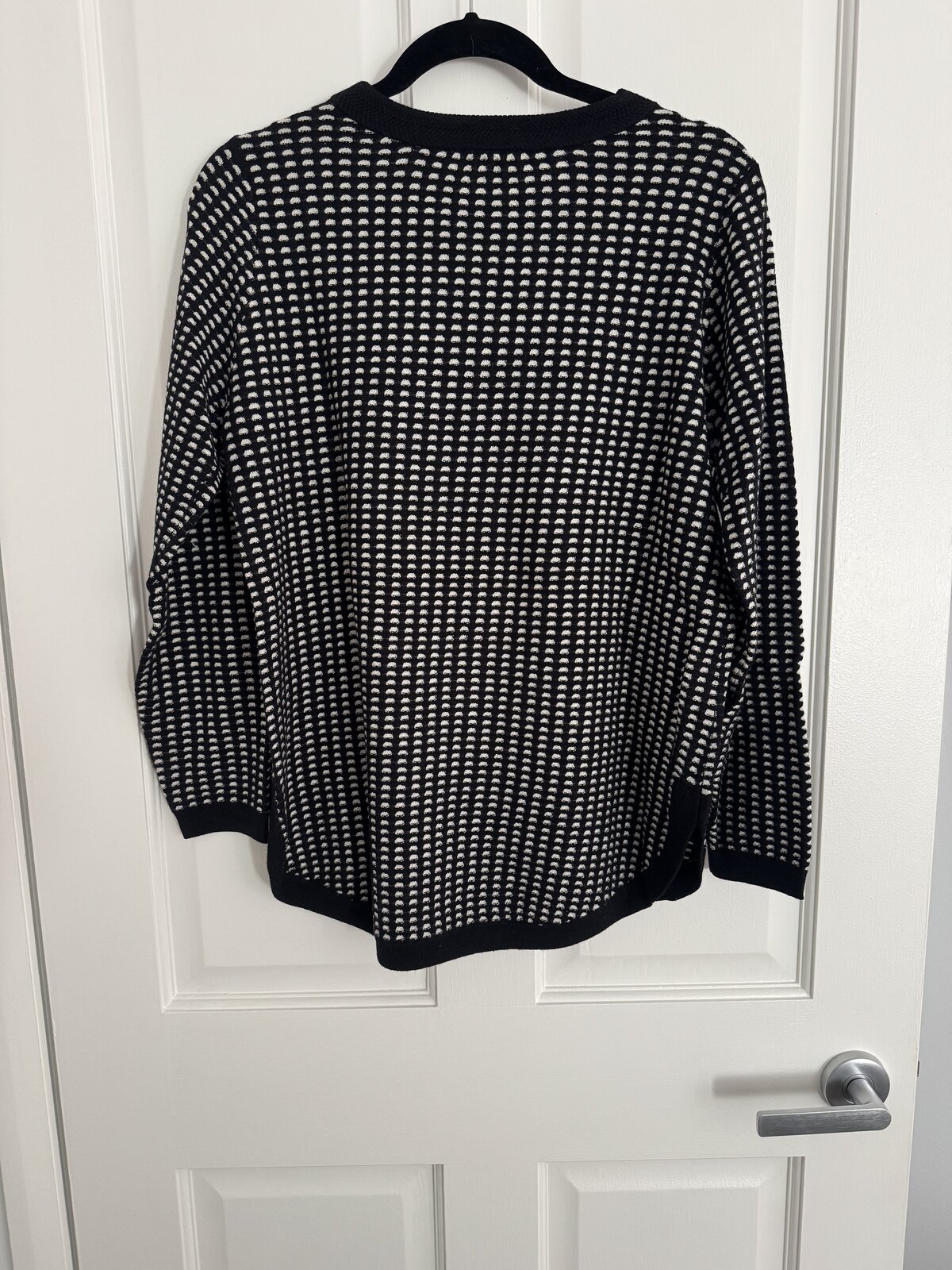  Black and White wool Jumper | hardly worn | M 