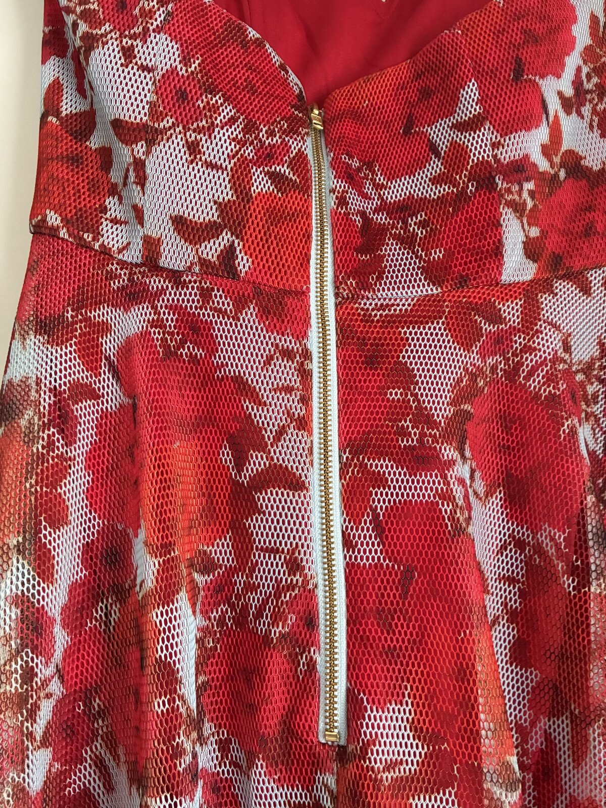 gown
