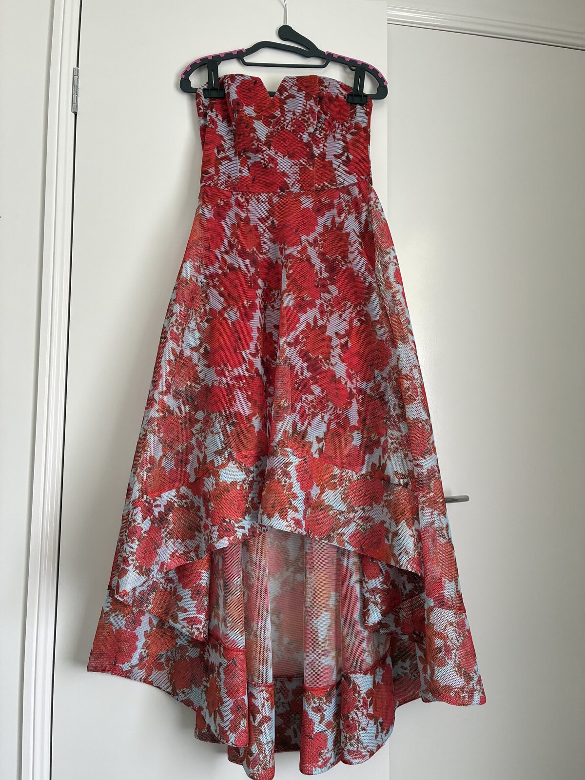 gown