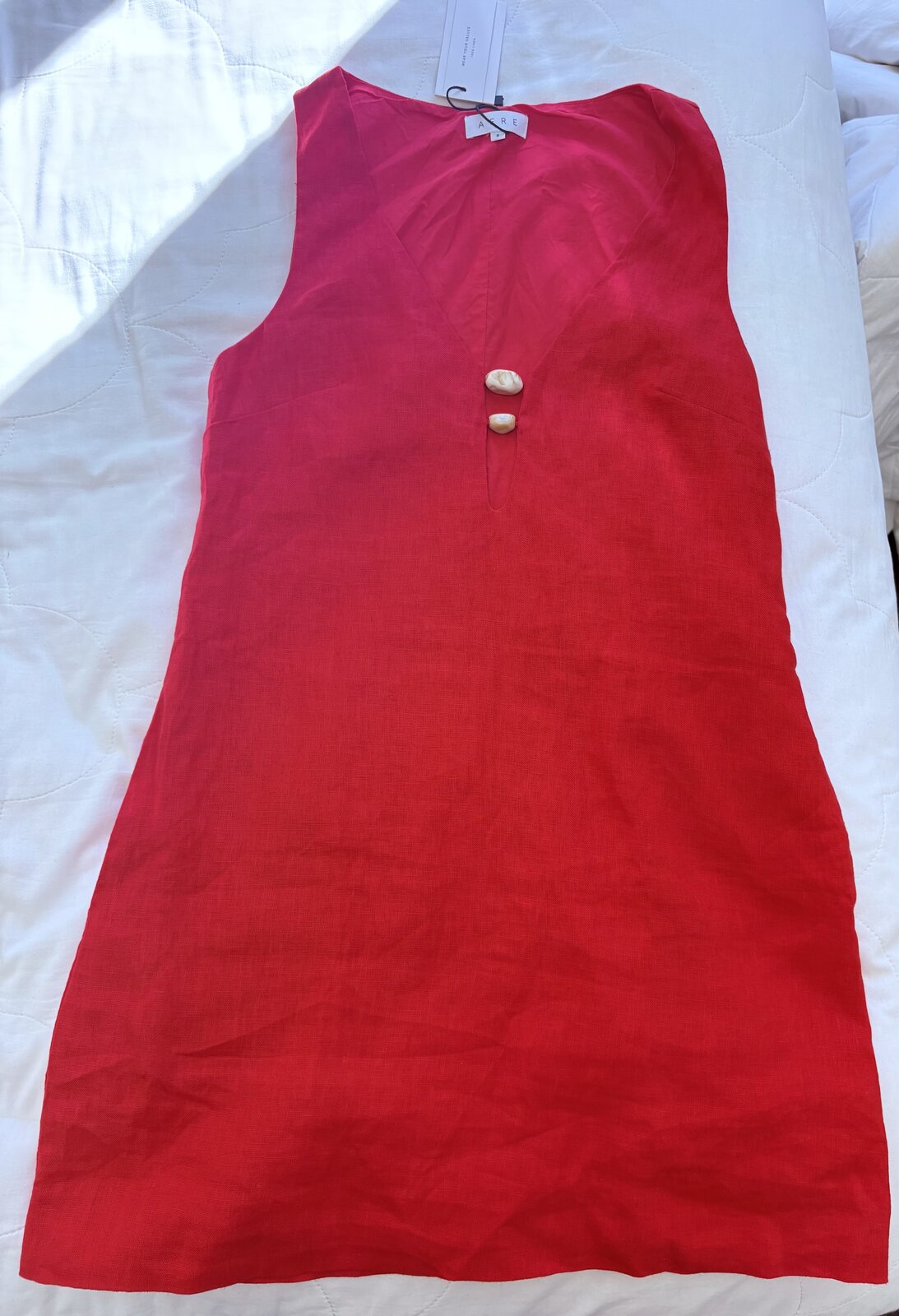 Fiora Linen Resin Trim Shift Dress – Red