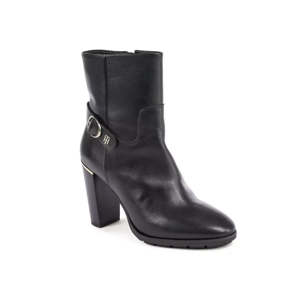 Leather Ankle Boots with Side Zip Detailing - Black / EU41/US11