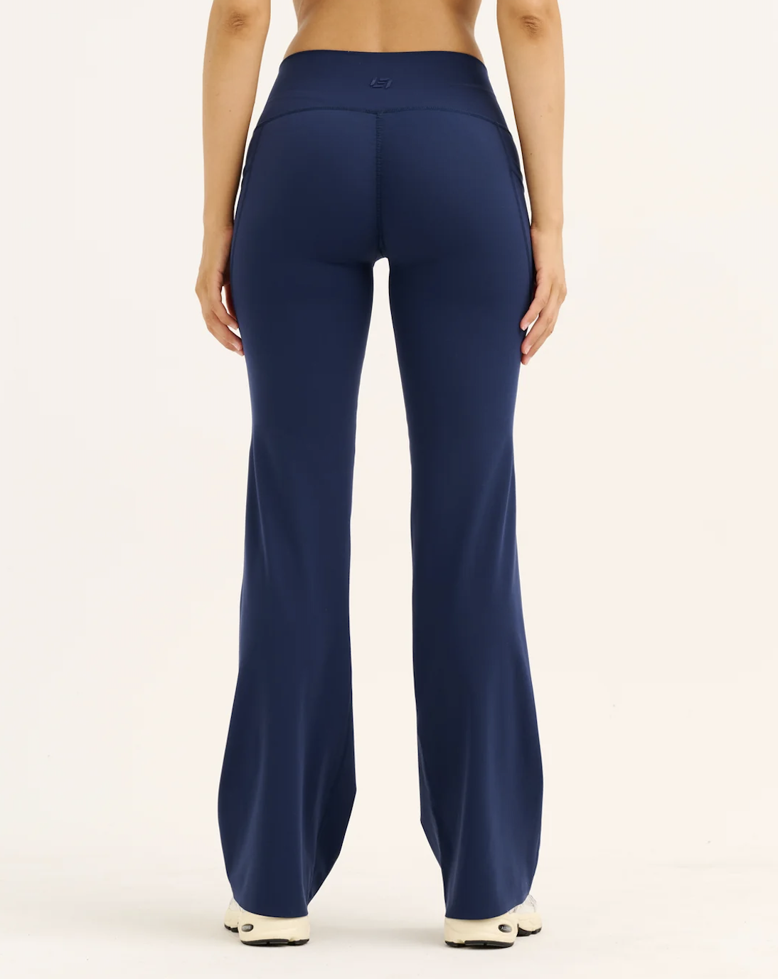 Lycra Invisible Scrunch Straight Leg Pant - Navy (M/L)