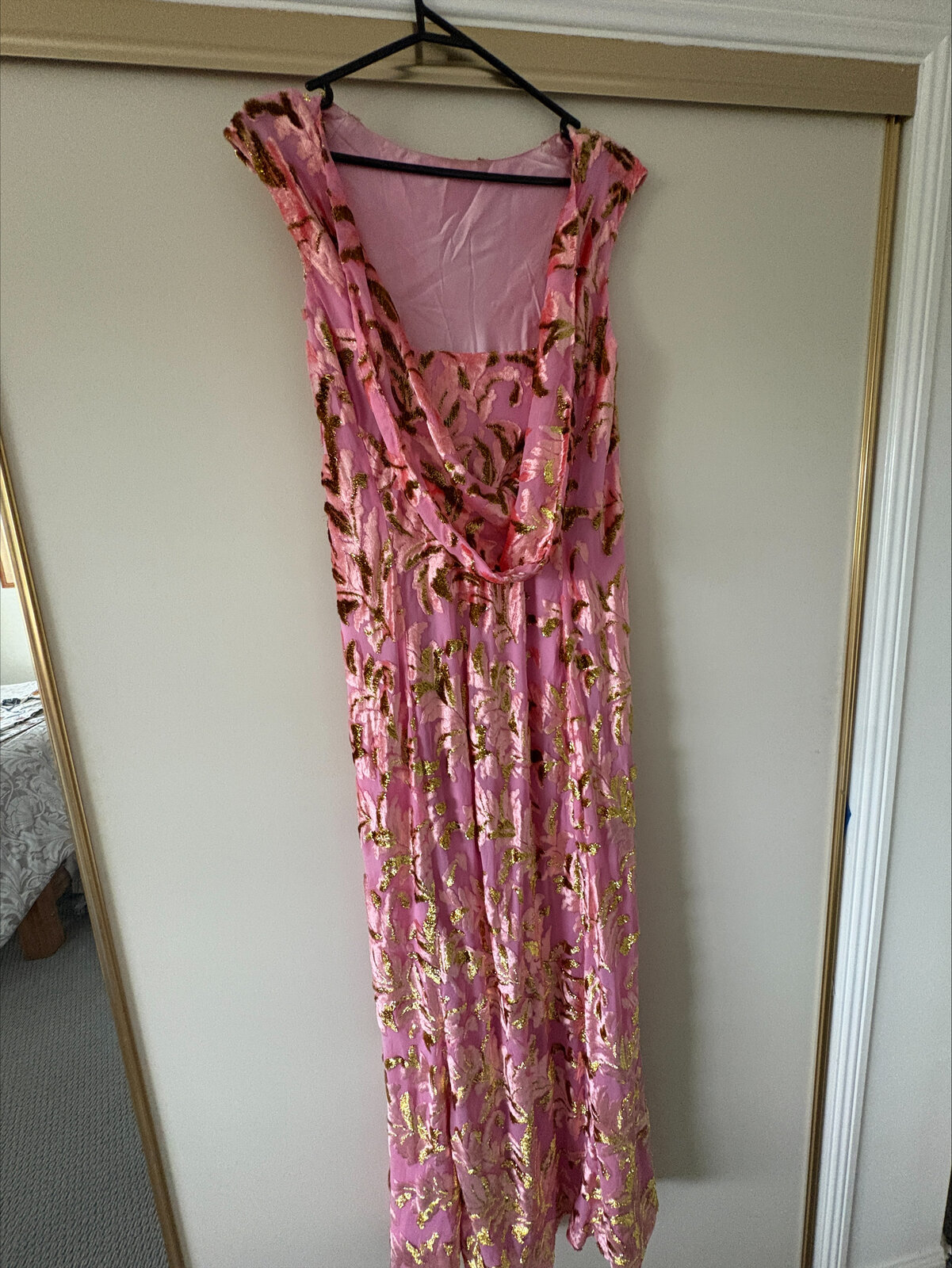 HEAVENLY HEIGHTS MAXI DRESS PINK GOLD