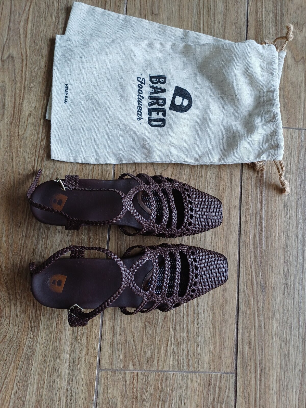 Sparrow Mocha (flat leather sandals)