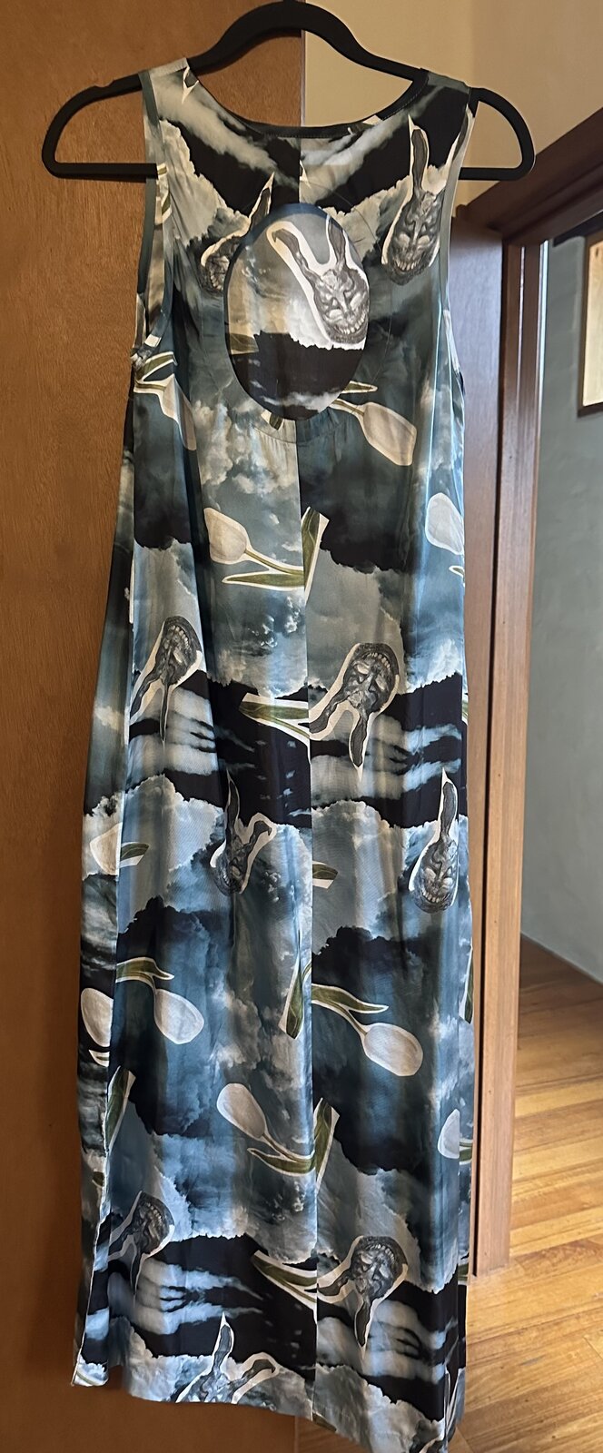 silk maxi dress, size small. Only worn twice.