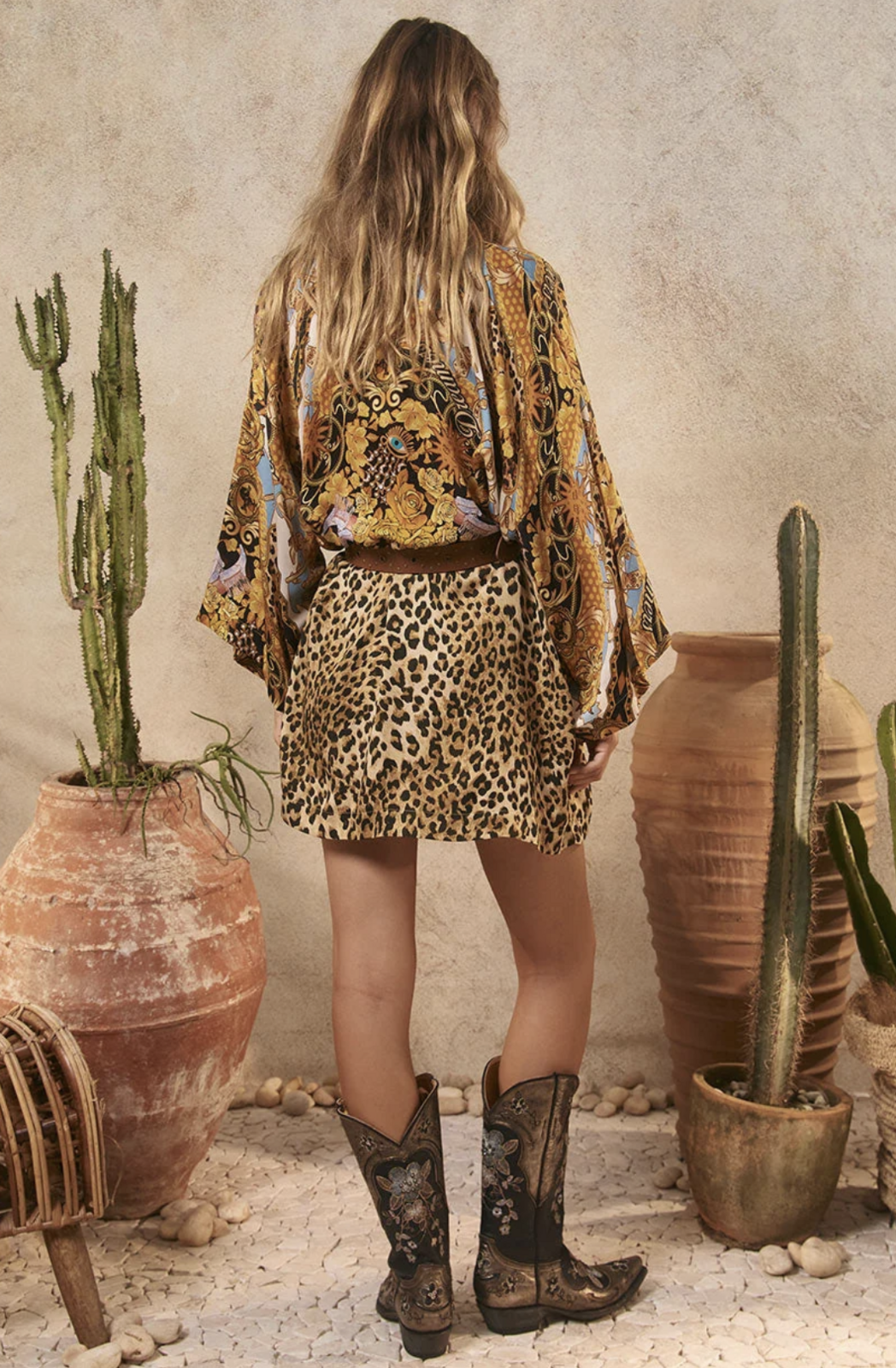 Lovers & Dreamers Short Robe