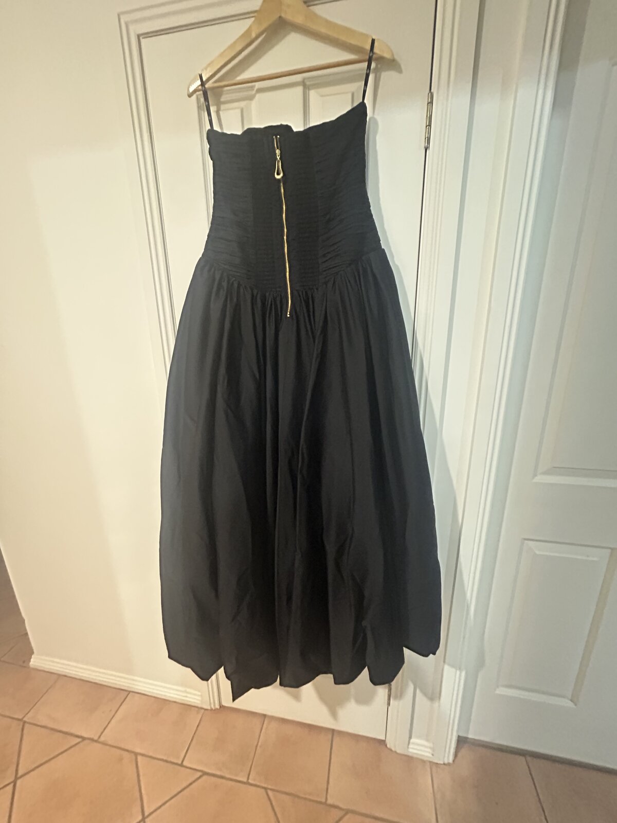 VIOLETTE BUBBLE HEM MAXI DRESS