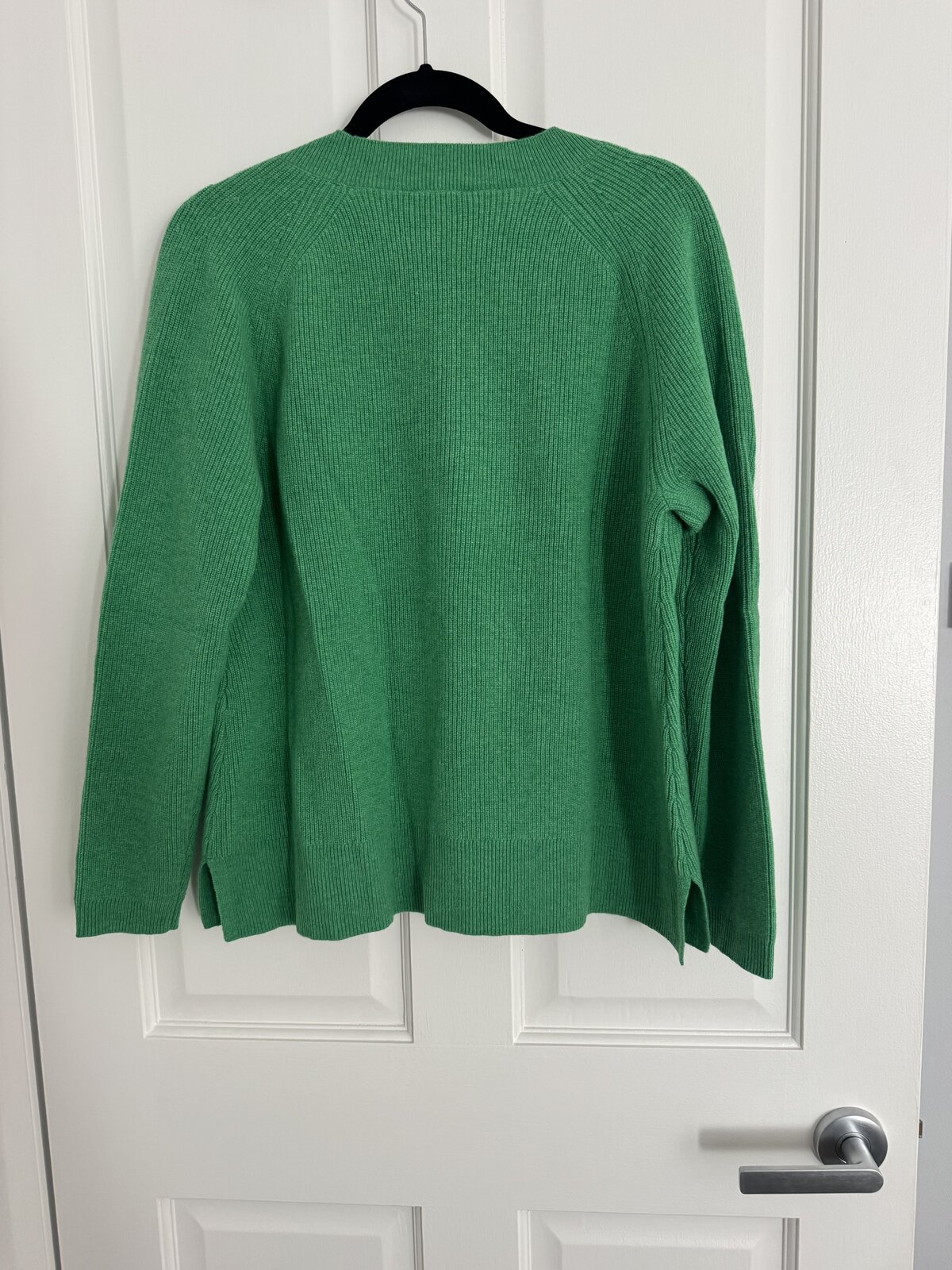 100% Merino Wool Jumper | L