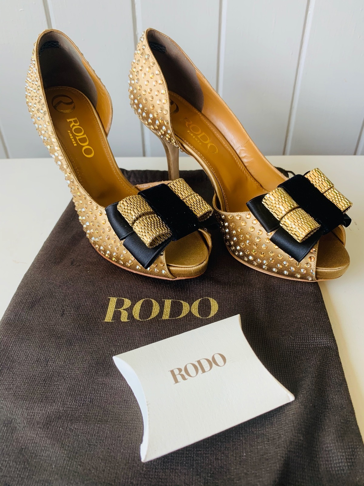 Gold Crystal Peeptoe  Heels Size 6.5-7 BNWT