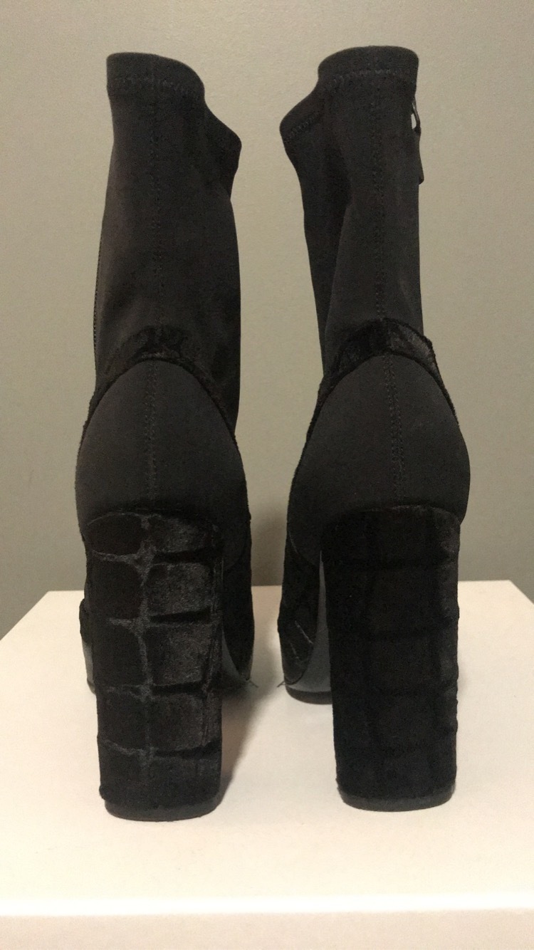 Zoey Sack boots Size 8.5