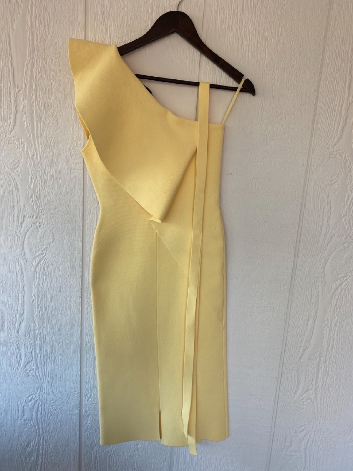 Crepe Knot Ruffle Dress Size 8-10